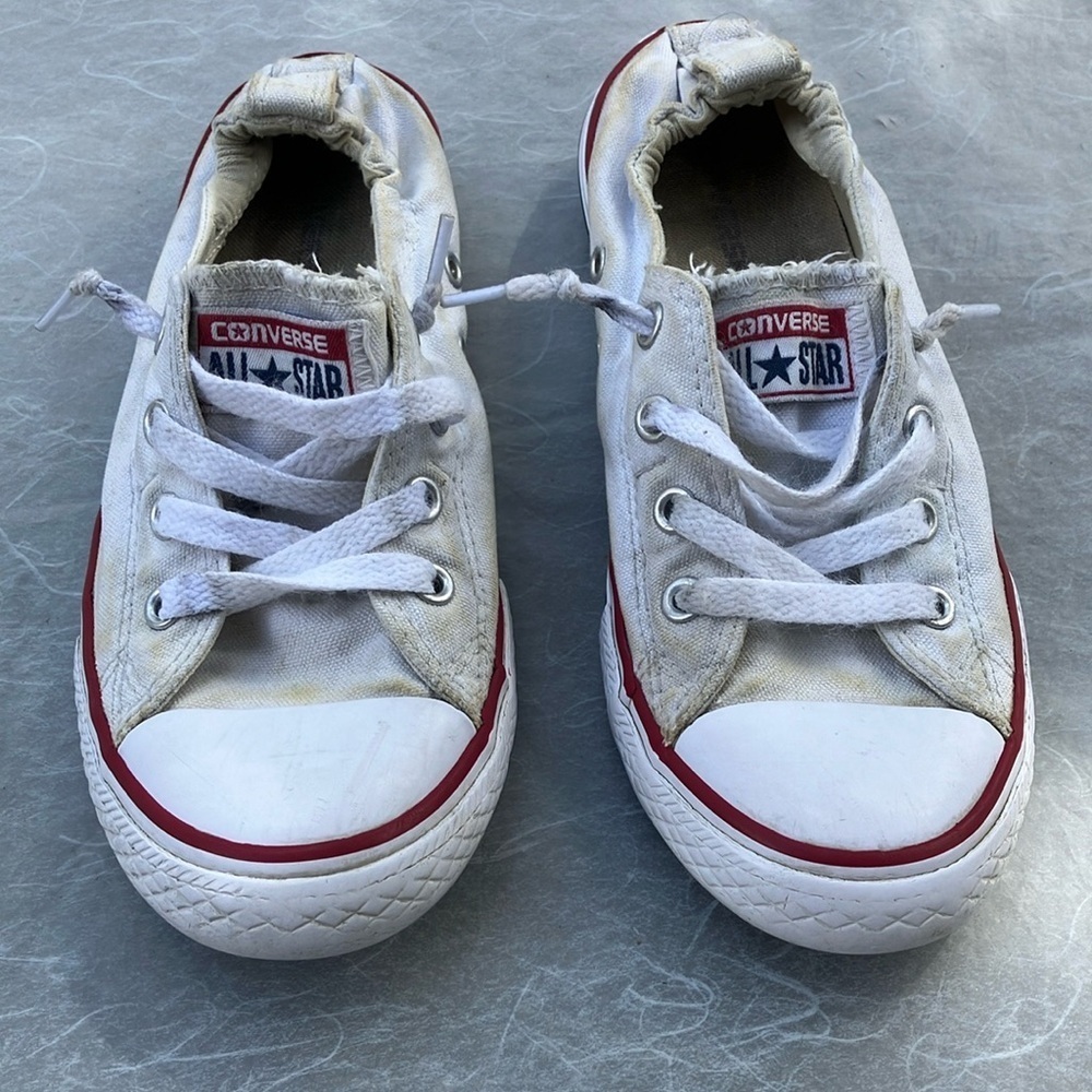 Converse all star youth size 3 (big boys / girls ) Chuck Taylor slip shoe
